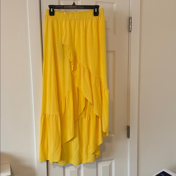 HALARA Dresses & Skirts - HALARA Sunny Yellow Maxi Skirt